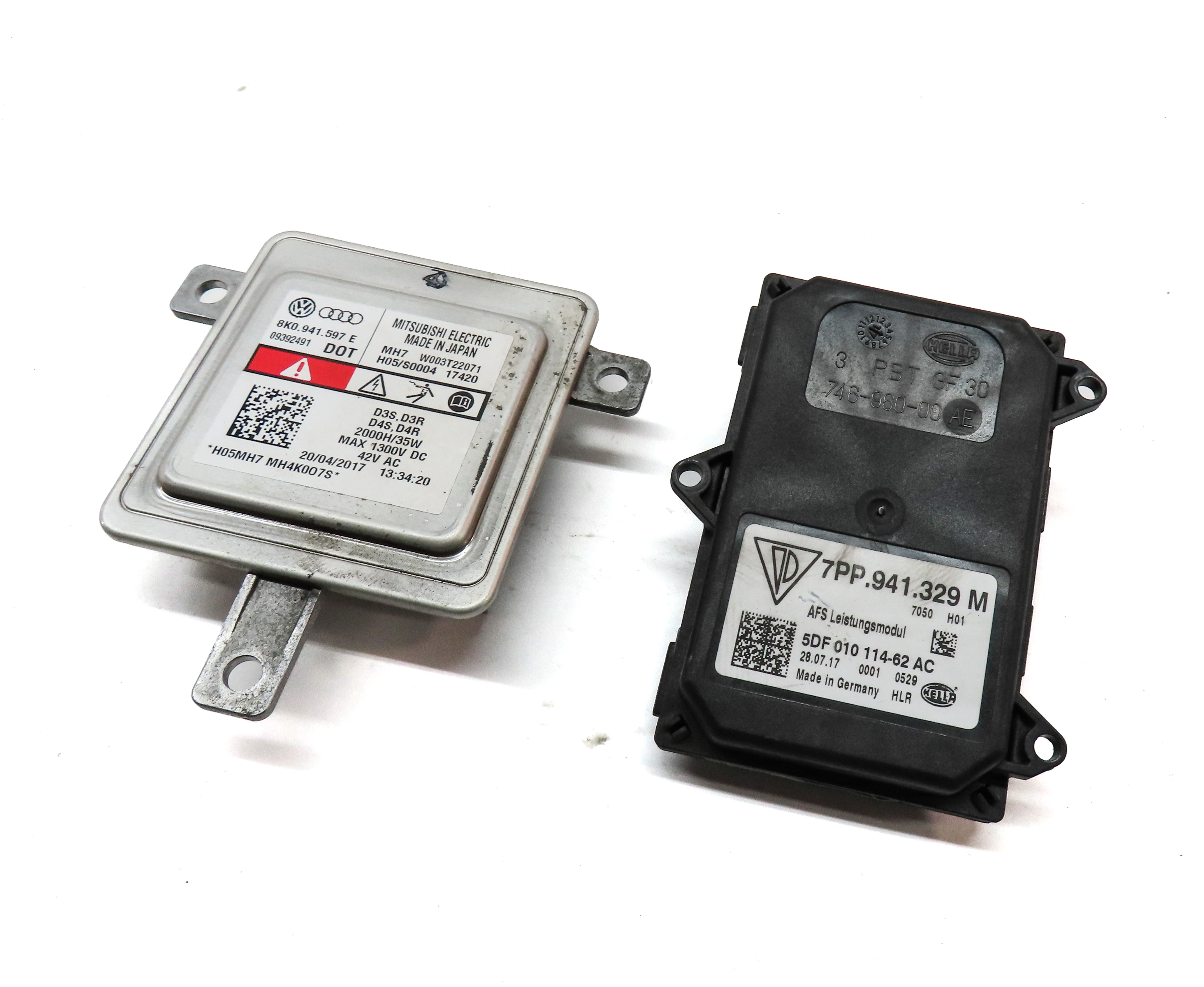 2018 PORSCHE MACAN (95B) RIGHT ADAPTIVE HEADLIGHT MODULE w/ XENON BALLAST — exact item pictured